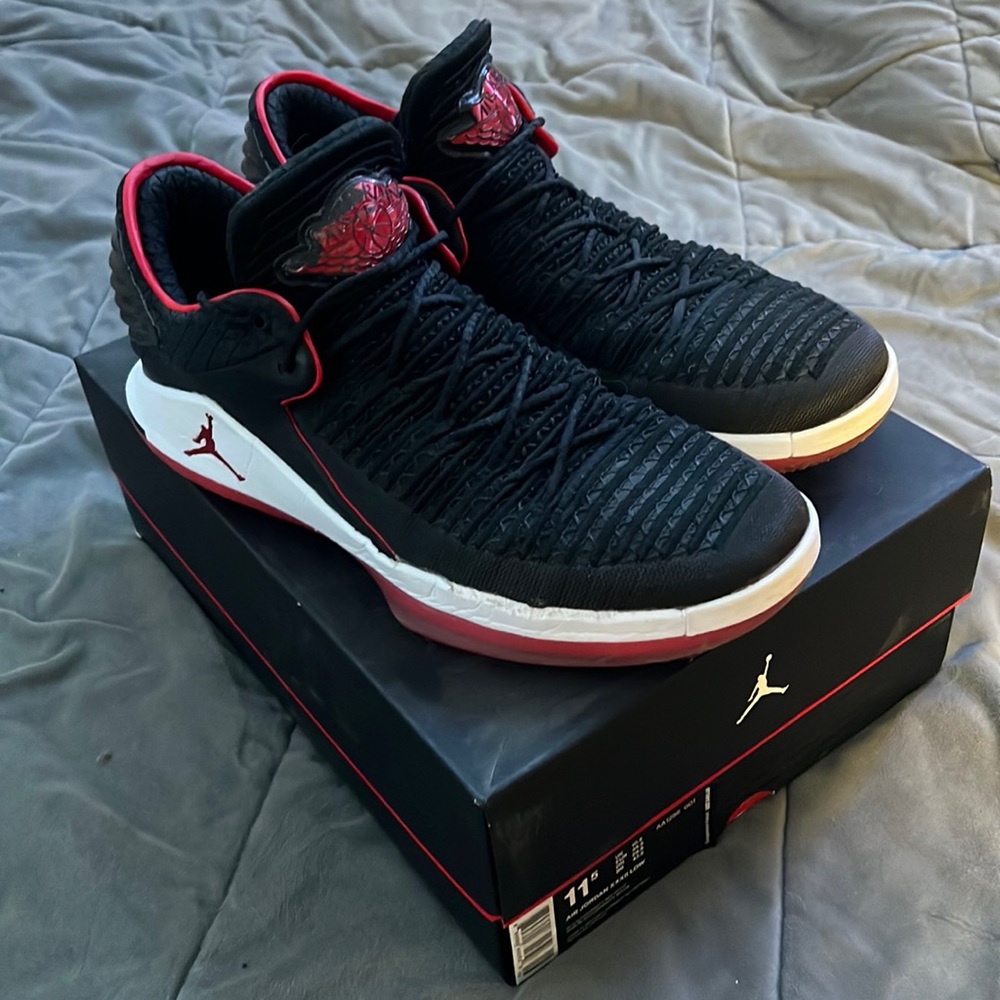 Air Jordan 32 Flyknit Low ‘Banned’ Men’s Size 11.5
